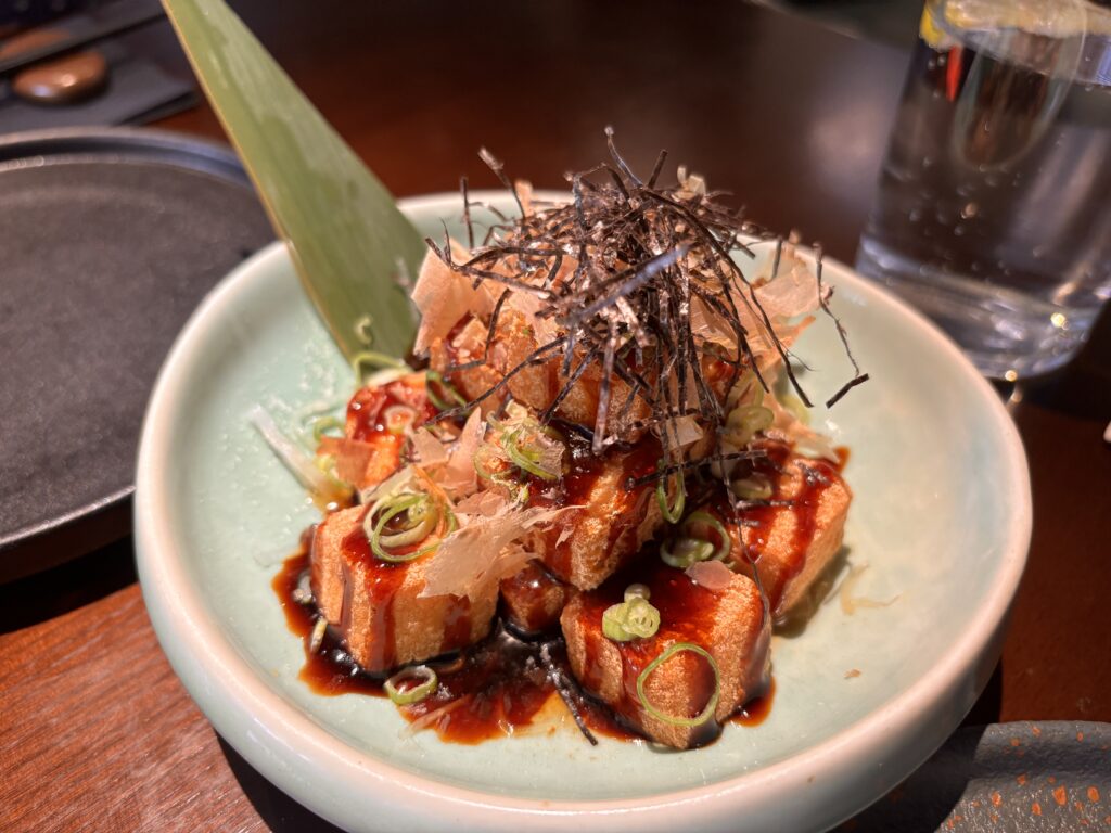 Bicester Village（ビスタービレッジ）近くの日本食レストラン「Mizu Japanese Izakaya」の揚げ出し豆腐