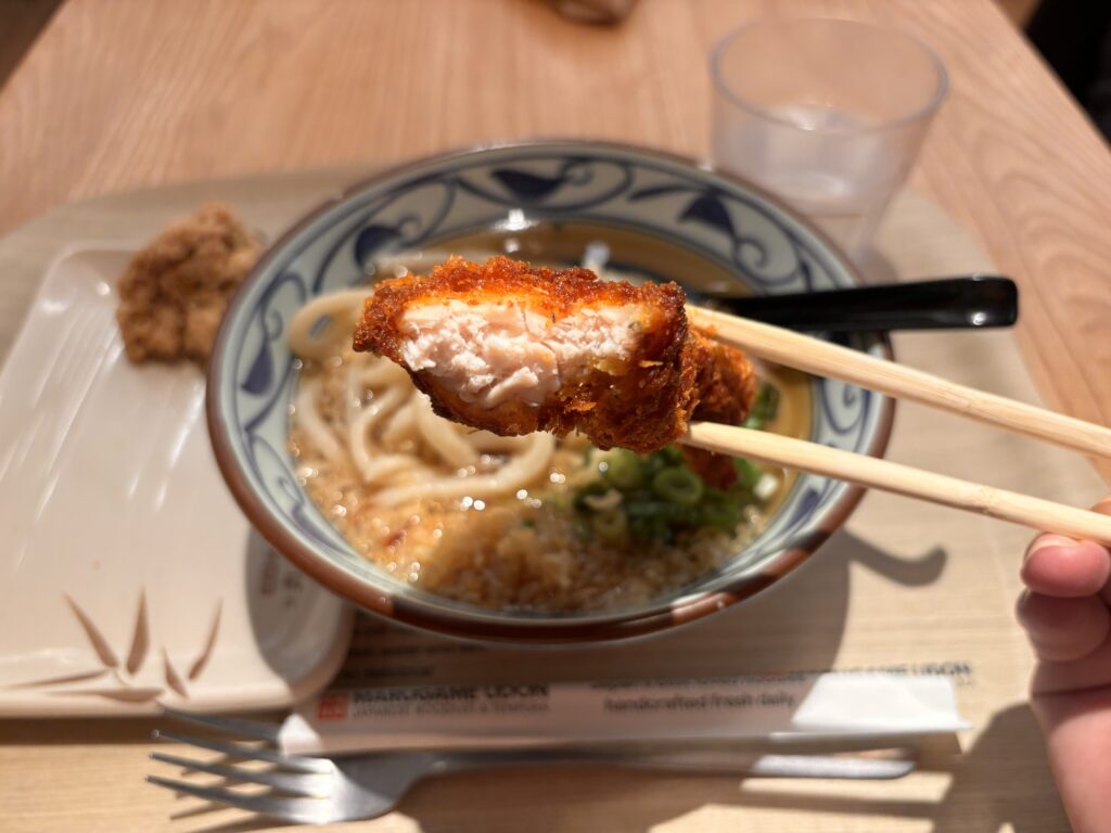 イギリス・ロンドンの丸亀製麺（Marugame Udon）