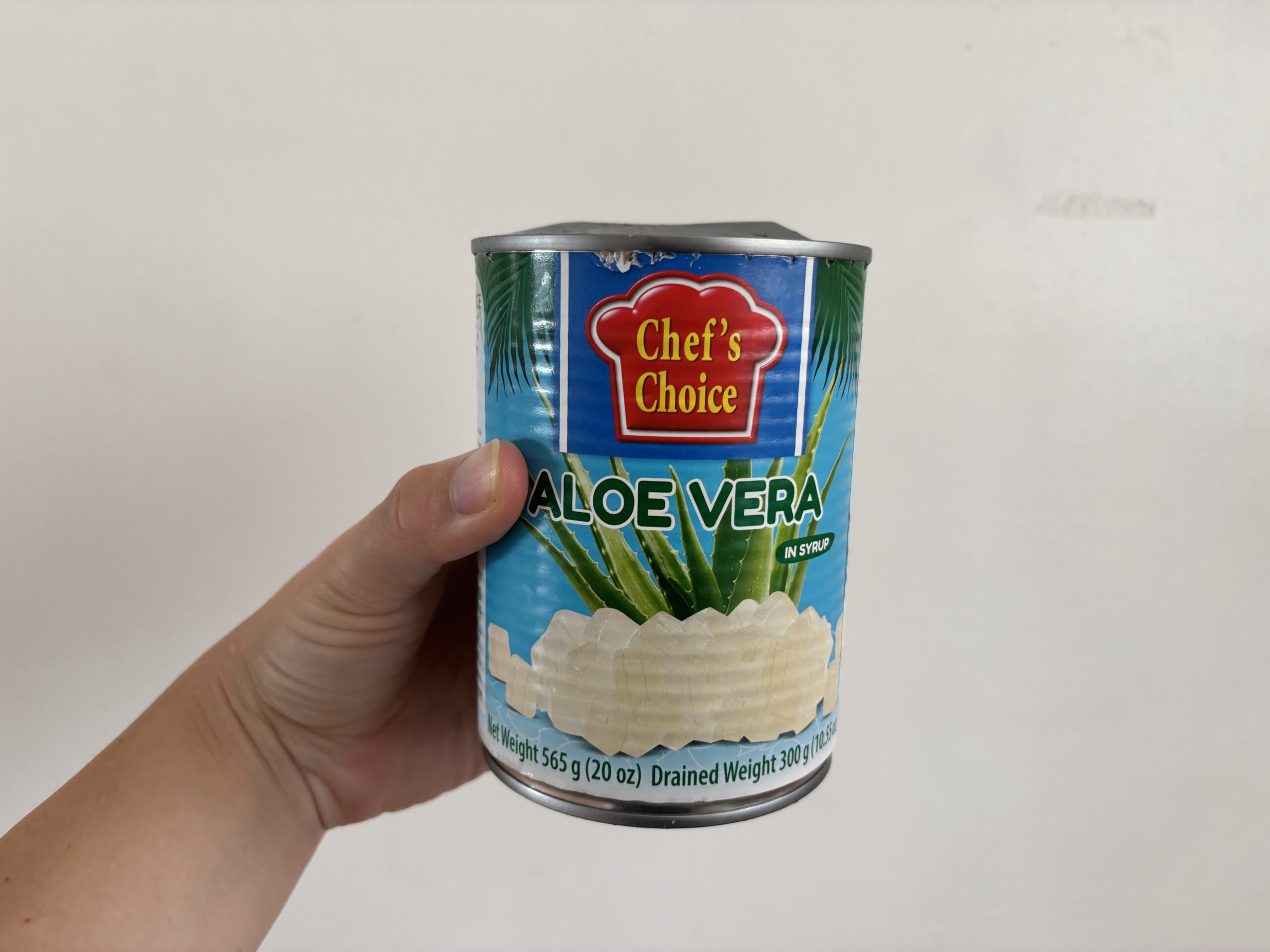 ロンドンの中華スーパーで購入できる缶詰のアロエ