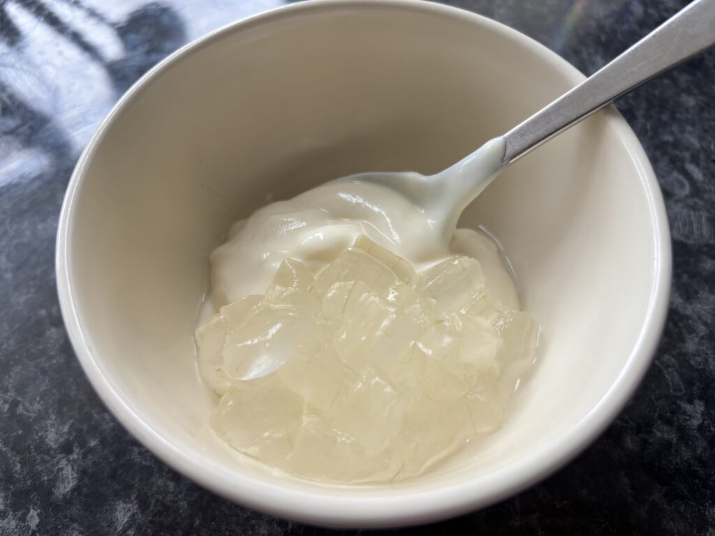 ロンドンの中華スーパーで購入できる缶詰のアロエ